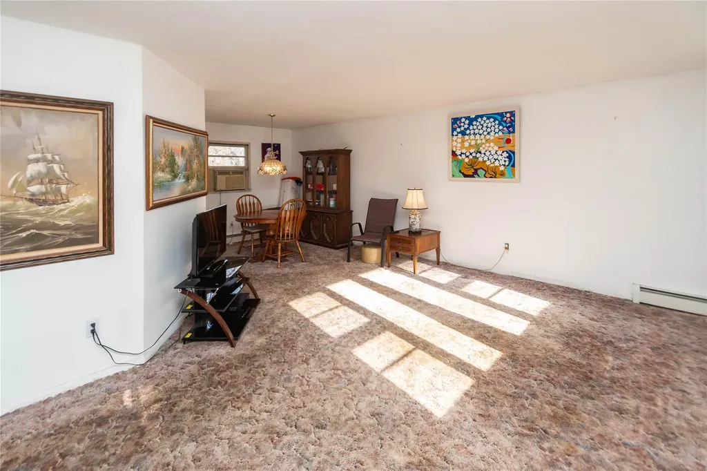 20 Quaker Hill Road Monroe NY 10950