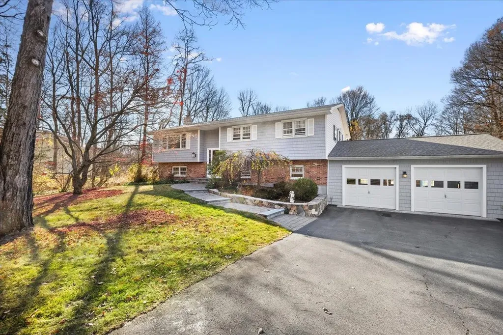 136 Hustis Road Cold Spring NY 10516