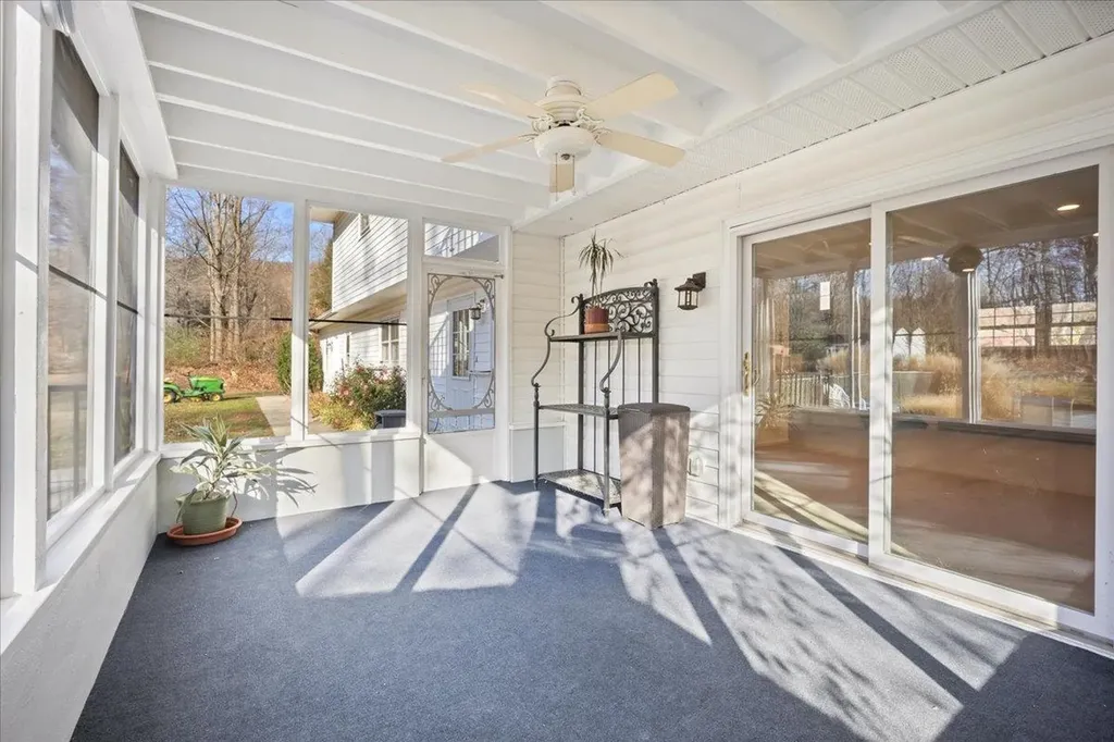 136 Hustis Road Cold Spring NY 10516