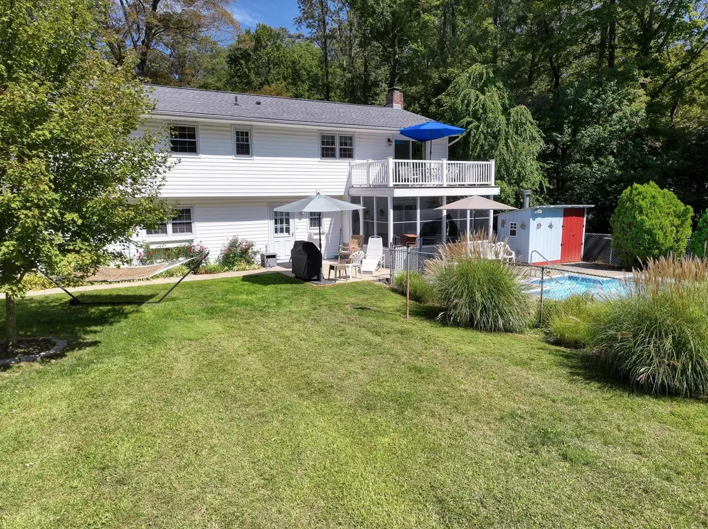 136 Hustis Road Cold Spring NY 10516