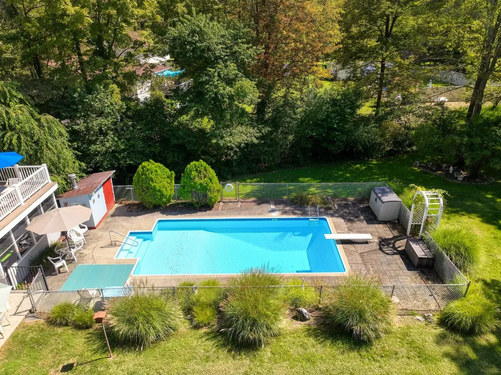 136 Hustis Road Cold Spring NY 10516