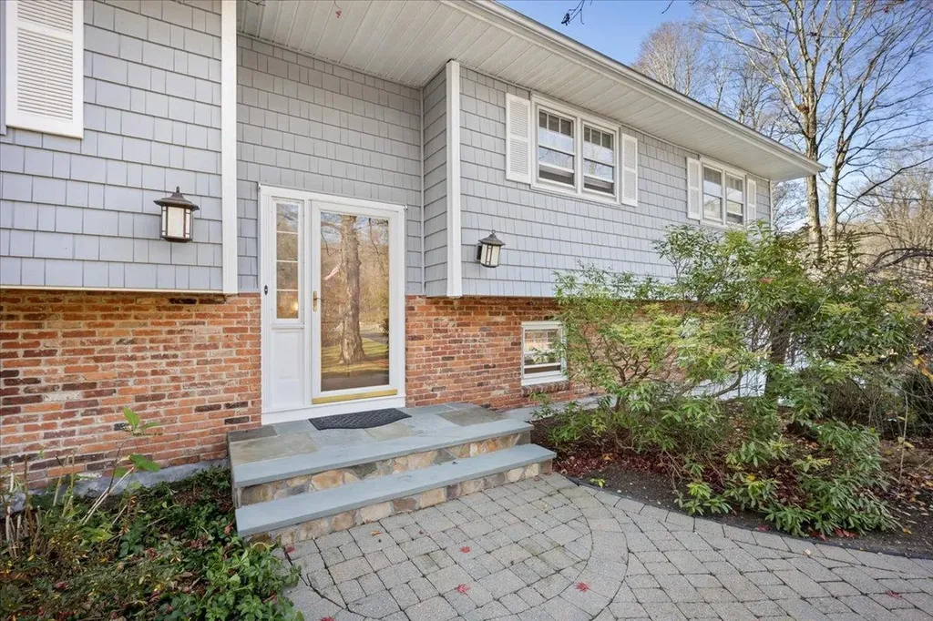 136 Hustis Road Cold Spring NY 10516