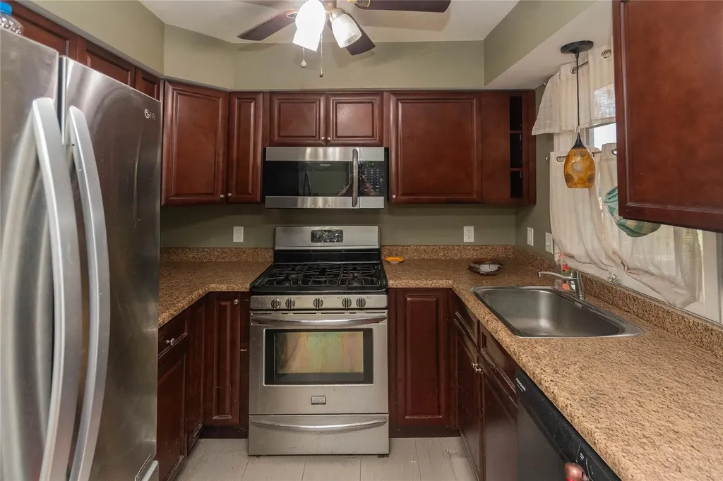 23 Toc Drive Highland NY 12528