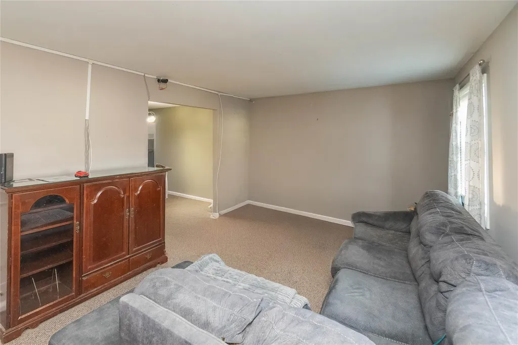 23 Toc Drive Highland NY 12528