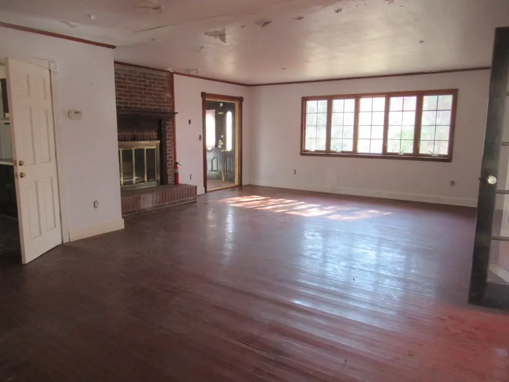 8 Brady Lane Pawling NY 12564