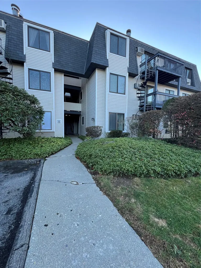 501 Drew Lane Carmel NY 10512
