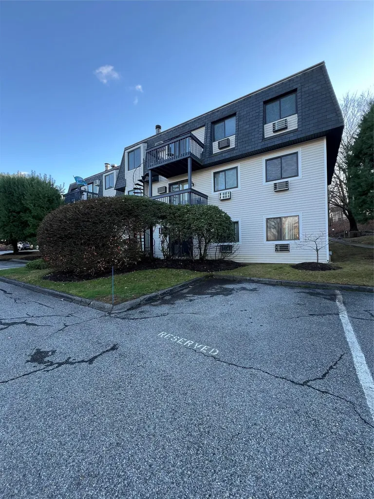 501 Drew Lane Carmel NY 10512