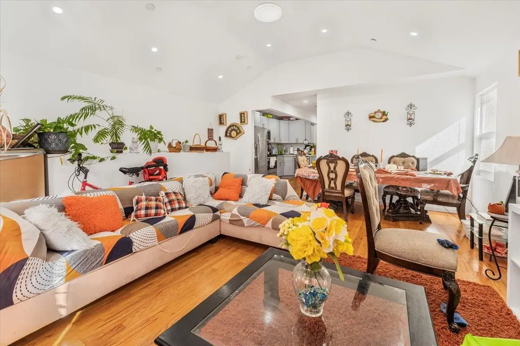 3136 Mickle Avenue Bronx NY 10469