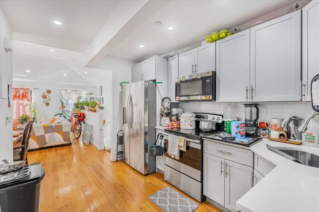 3136 Mickle Avenue Bronx NY 10469