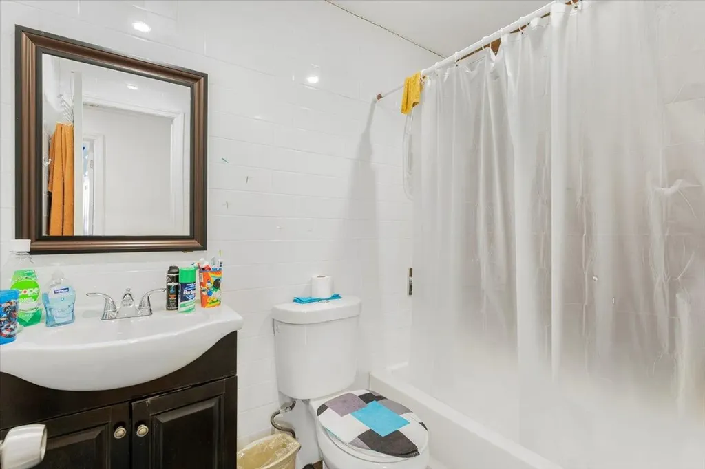 3136 Mickle Avenue Bronx NY 10469