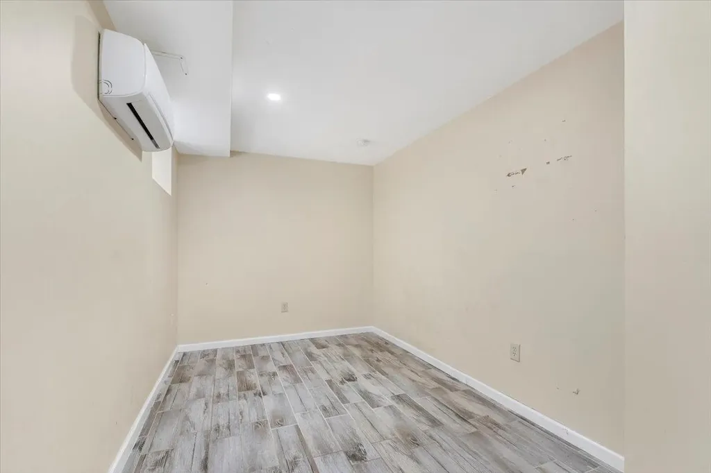 3136 Mickle Avenue Bronx NY 10469