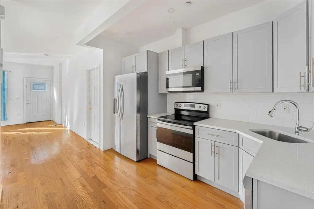 3136 Mickle Avenue Bronx NY 10469