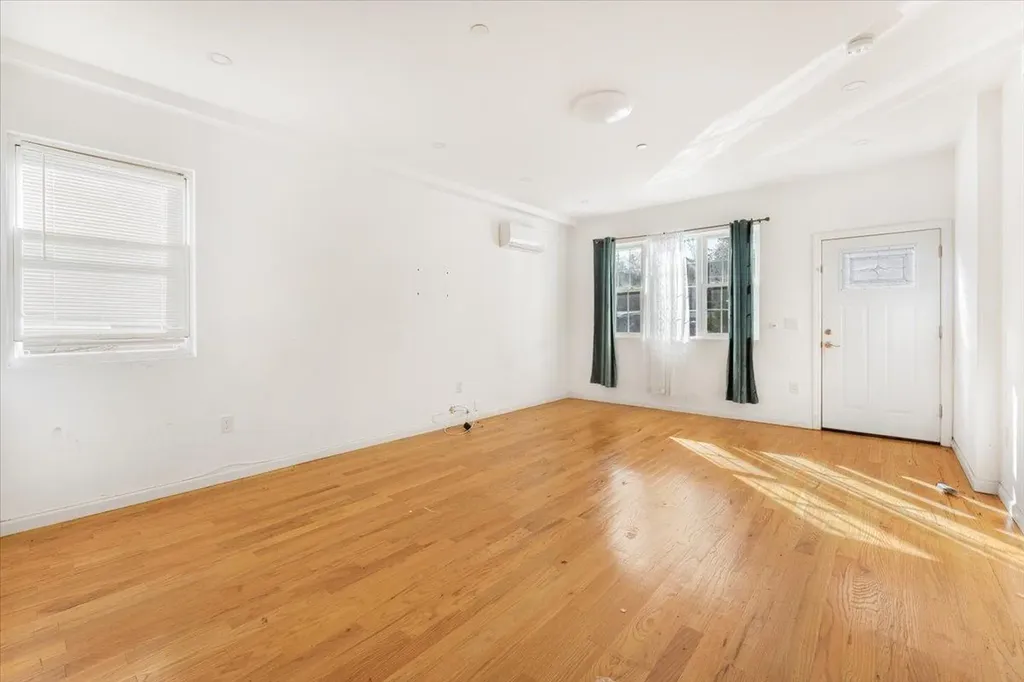 3136 Mickle Avenue Bronx NY 10469