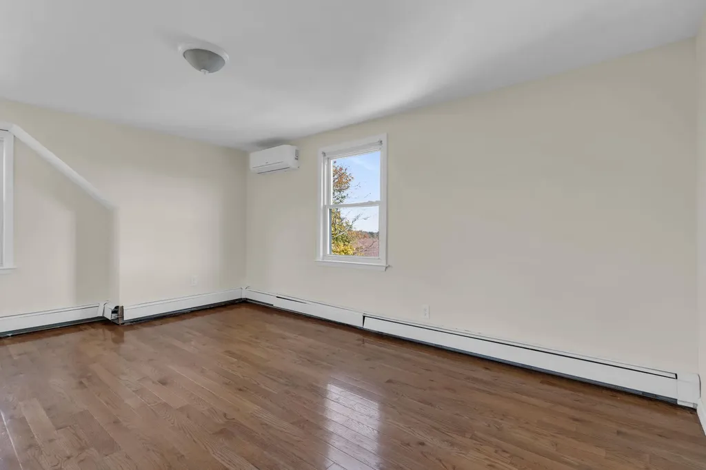 63 Ramsey Avenue Yonkers NY 10701