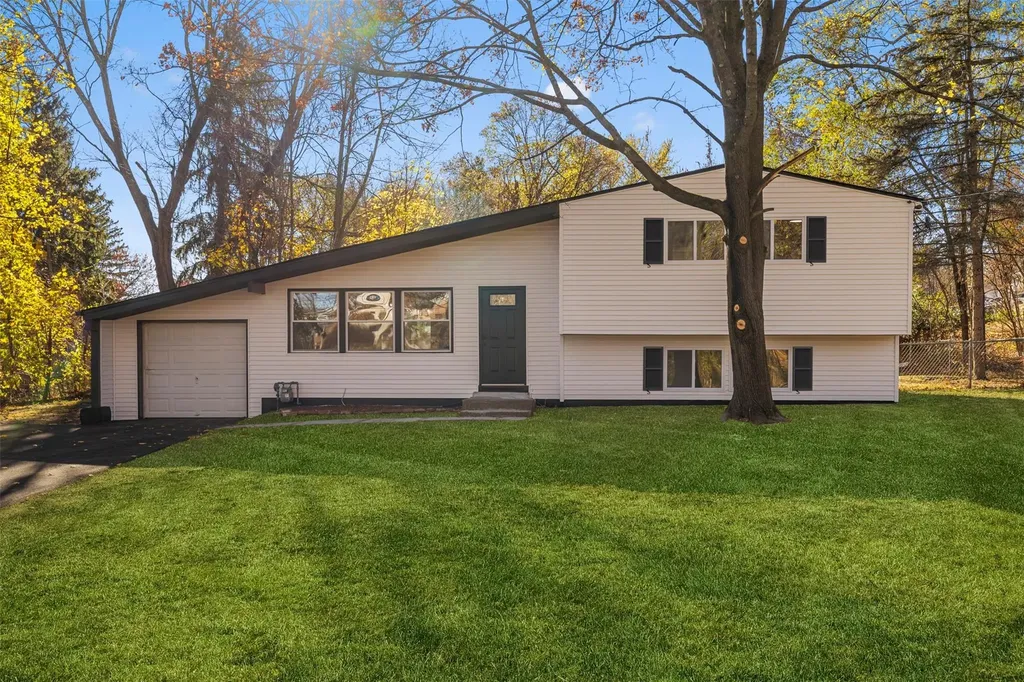 17 Stony Run Road Newburgh NY 12550