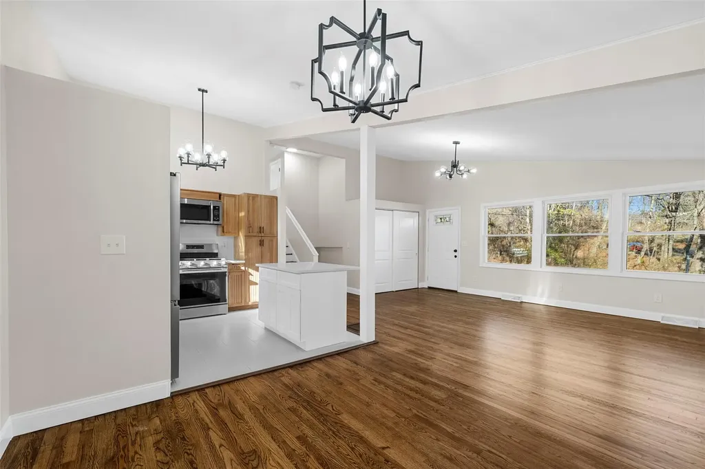 17 Stony Run Road Newburgh NY 12550