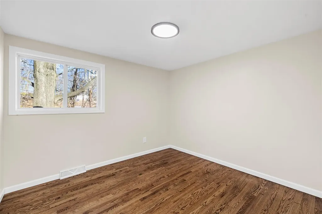 17 Stony Run Road Newburgh NY 12550