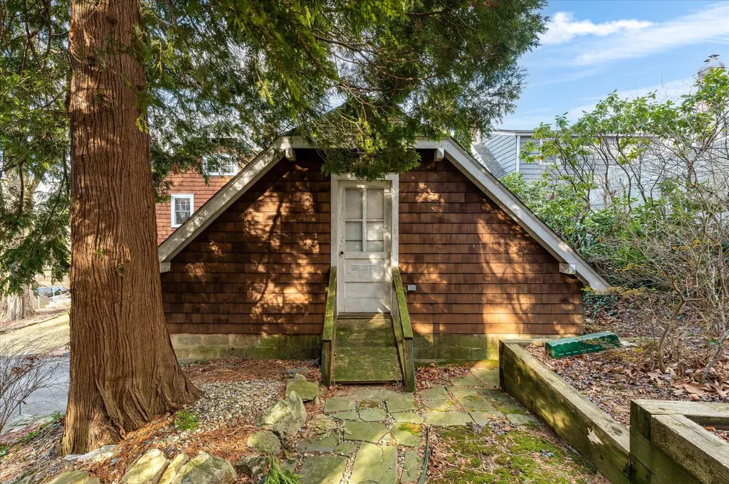 18 Thorn Avenue Mount Kisco NY 10549