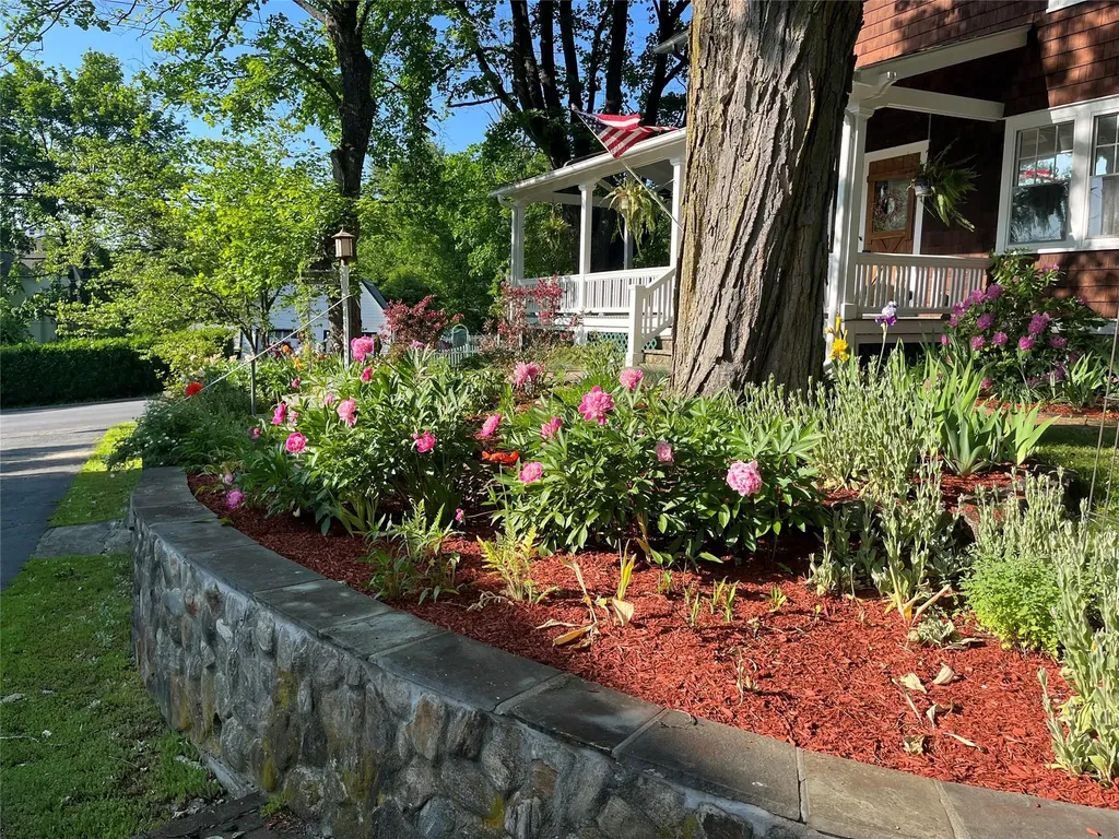 18 Thorn Avenue Mount Kisco NY 10549
