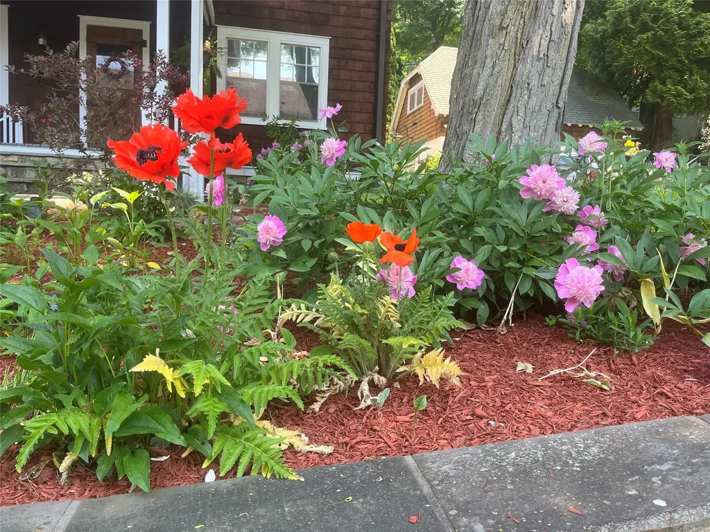 18 Thorn Avenue Mount Kisco NY 10549