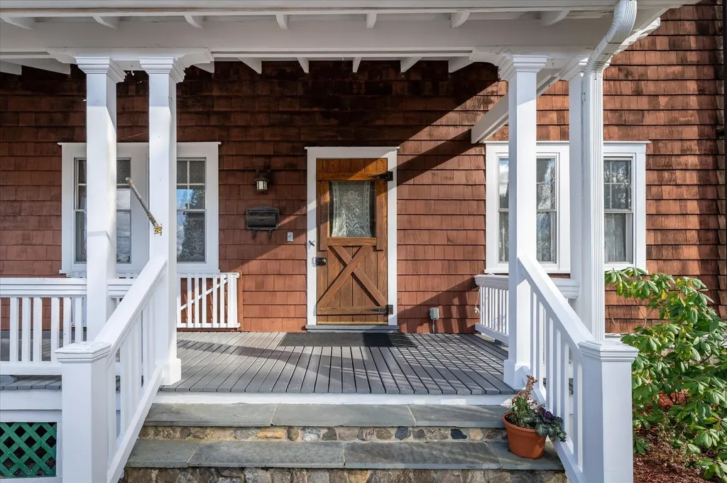 18 Thorn Avenue Mount Kisco NY 10549