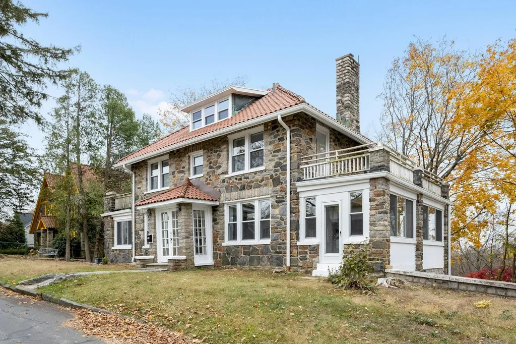 1 Highview Place White Plains NY 10604