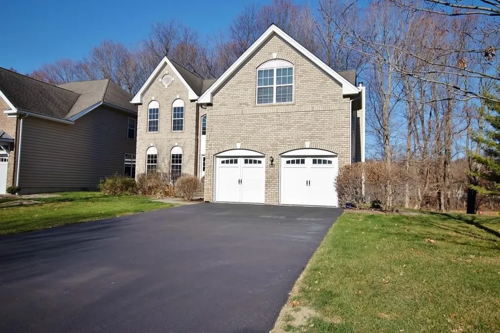 615 Creekside Lane Fishkill NY 12524