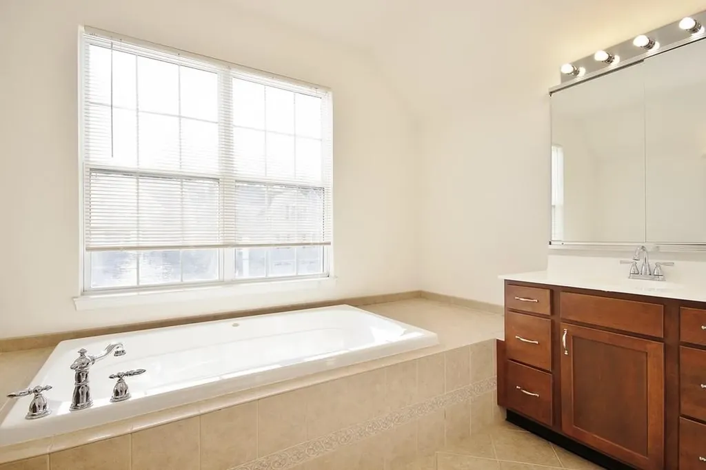 615 Creekside Lane Fishkill NY 12524
