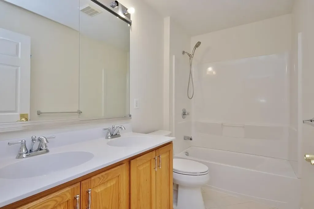 615 Creekside Lane Fishkill NY 12524