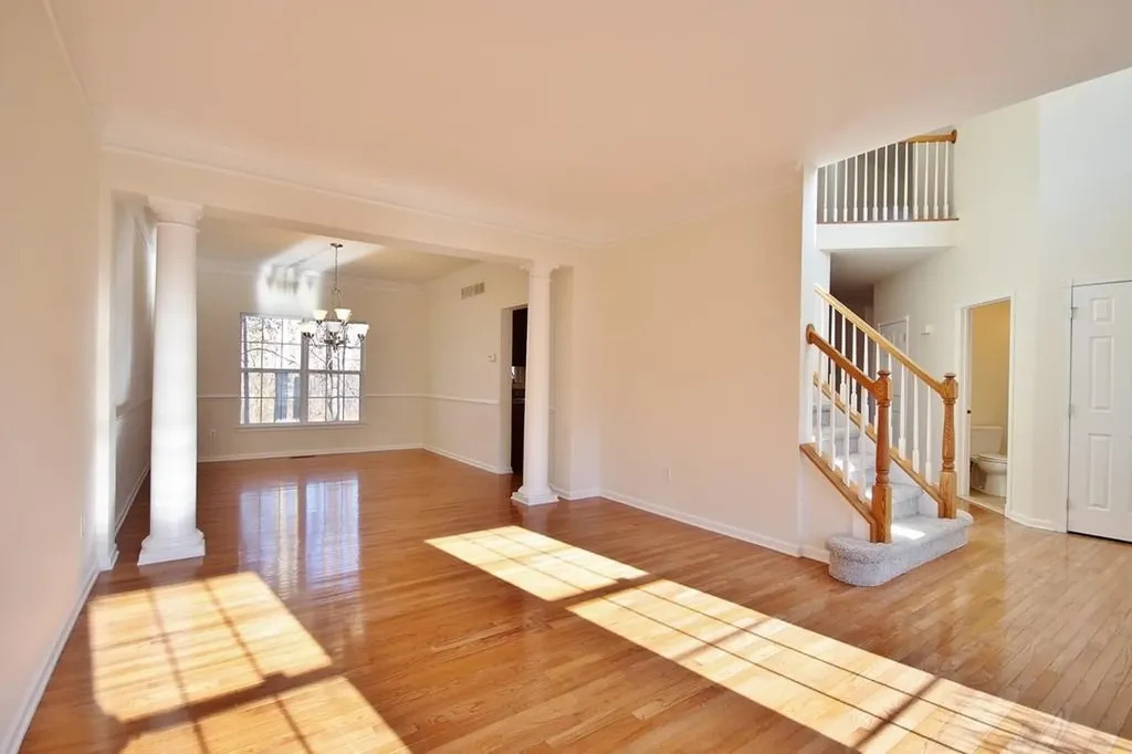 615 Creekside Lane Fishkill NY 12524