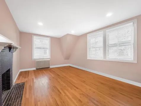 62 Circuit Road New Rochelle NY 10805