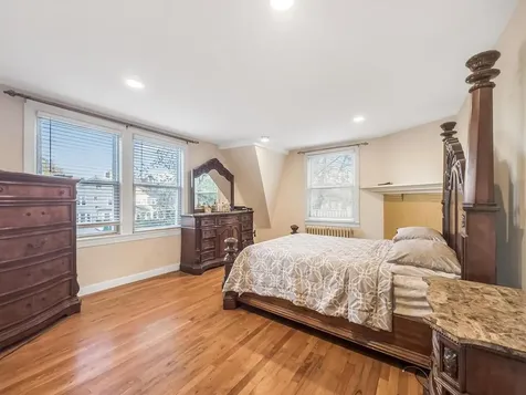 62 Circuit Road New Rochelle NY 10805