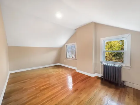 62 Circuit Road New Rochelle NY 10805