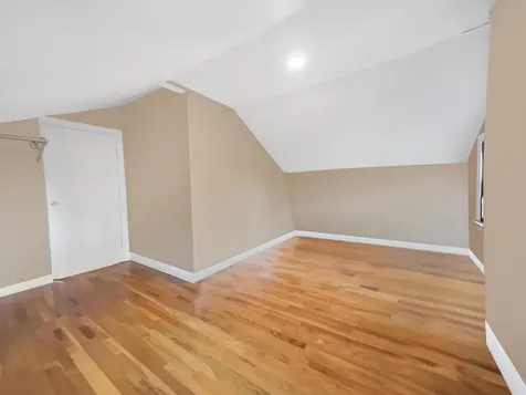 62 Circuit Road New Rochelle NY 10805