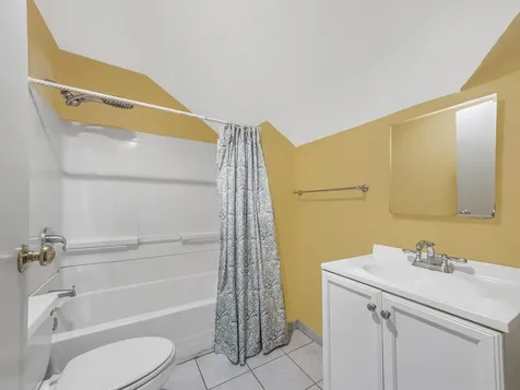 62 Circuit Road New Rochelle NY 10805