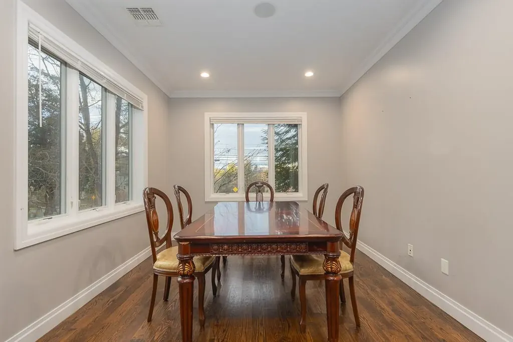 149 Viola Road Suffern NY 10901