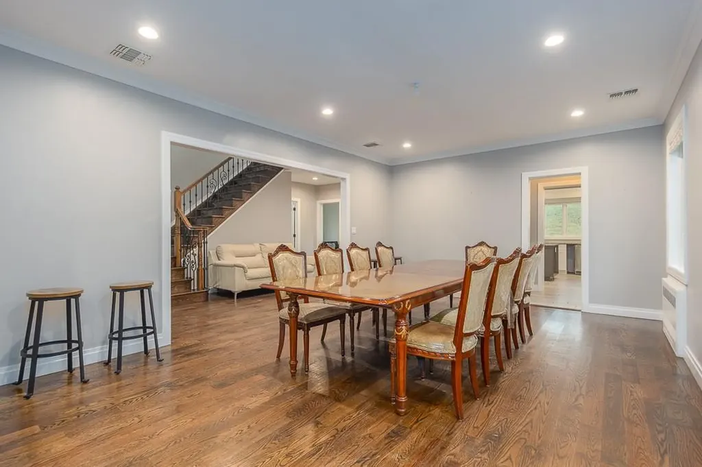 149 Viola Road Suffern NY 10901