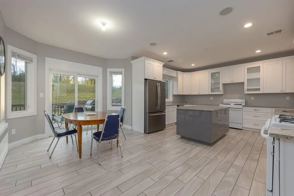 149 Viola Road Suffern NY 10901