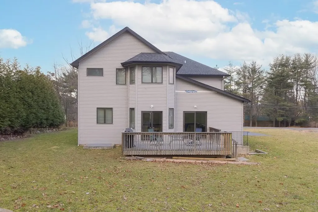 149 Viola Road Suffern NY 10901