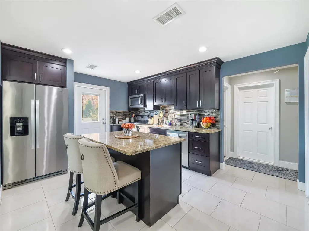 25 Staubitz Avenue Pearl River NY 10965
