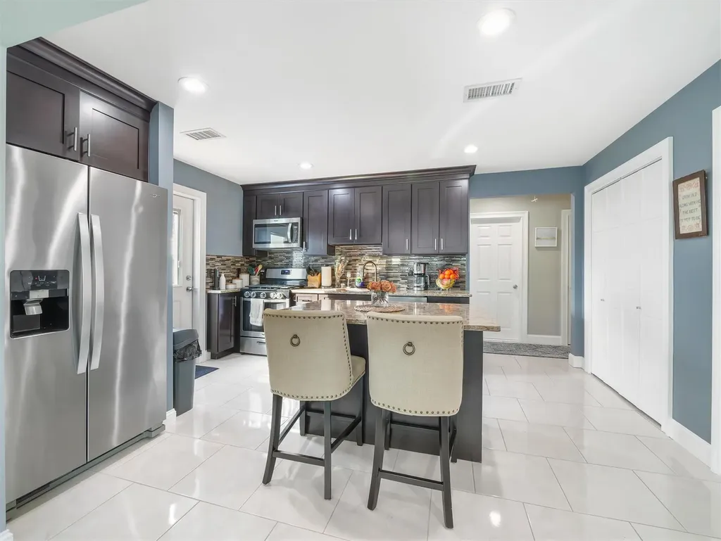 25 Staubitz Avenue Pearl River NY 10965