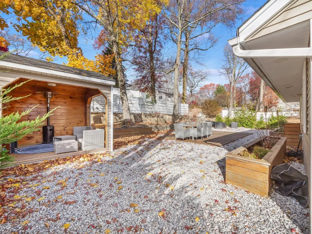 25 Staubitz Avenue Pearl River NY 10965