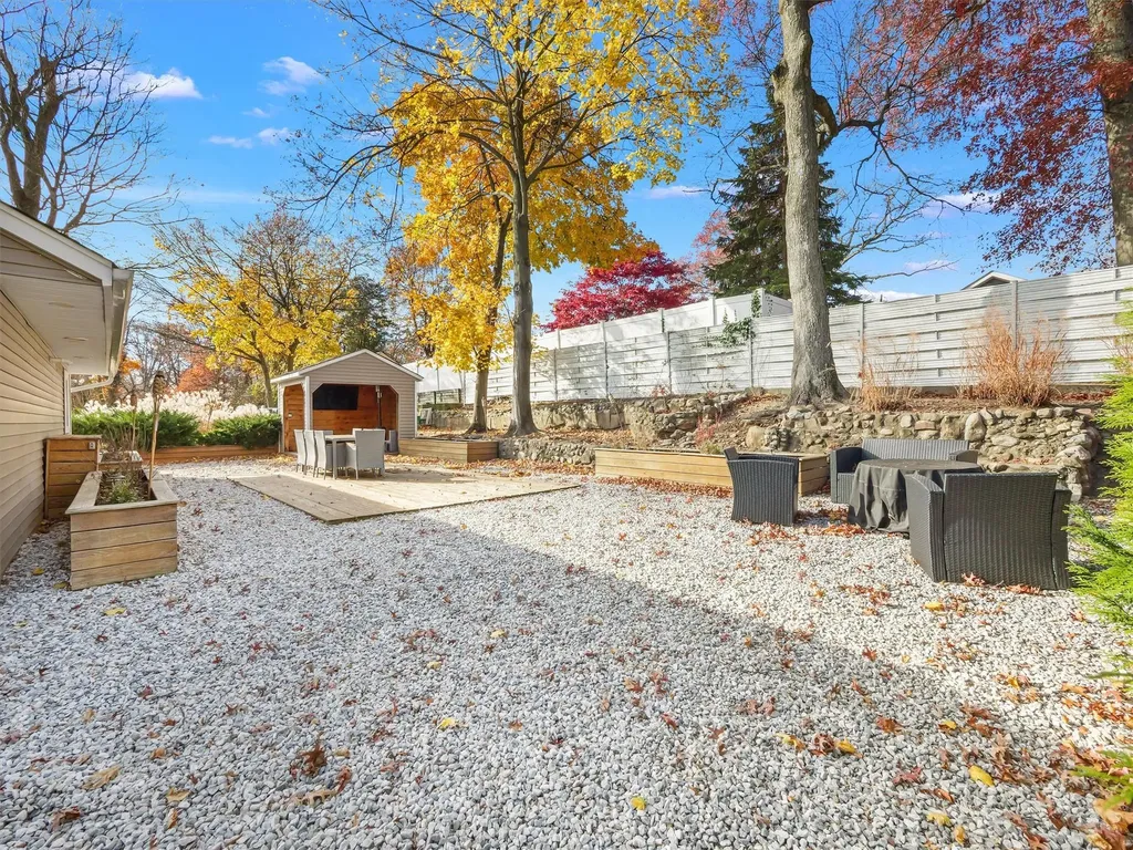 25 Staubitz Avenue Pearl River NY 10965
