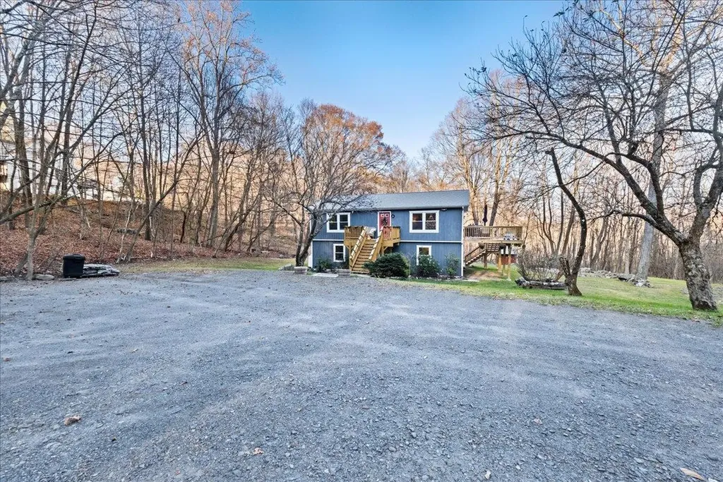 62 Hawleys Corners Road Highland NY 12528