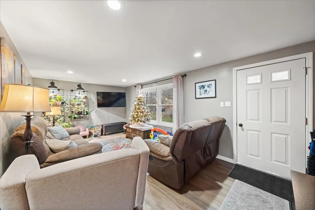 62 Hawleys Corners Road Highland NY 12528