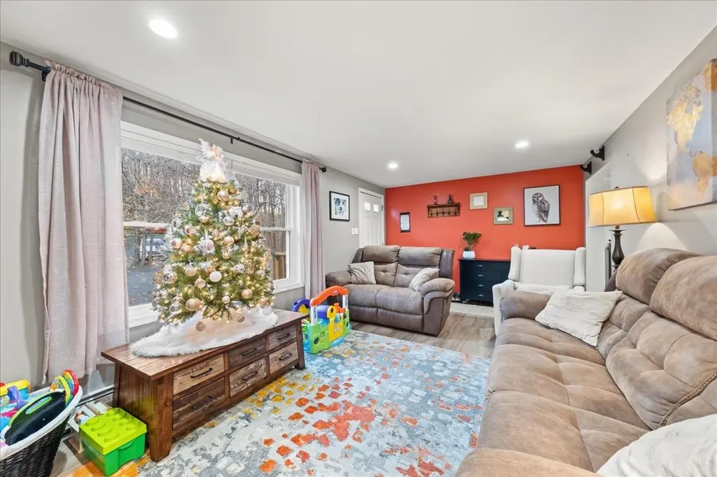 62 Hawleys Corners Road Highland NY 12528