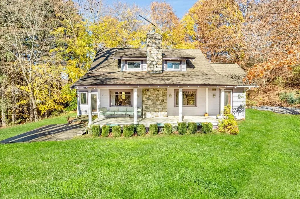 24 Sheridan Drive Pawling NY 12564