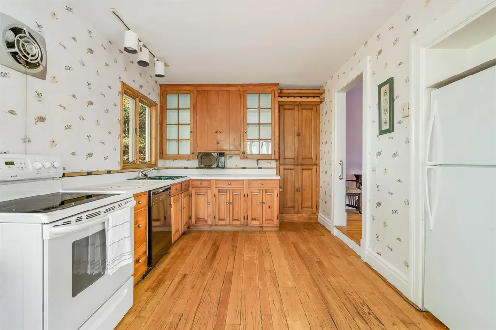 24 Sheridan Drive Pawling NY 12564
