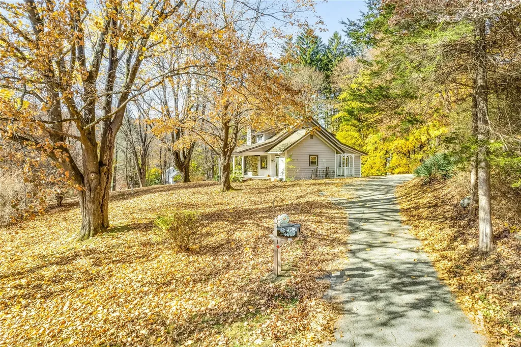 24 Sheridan Drive Pawling NY 12564