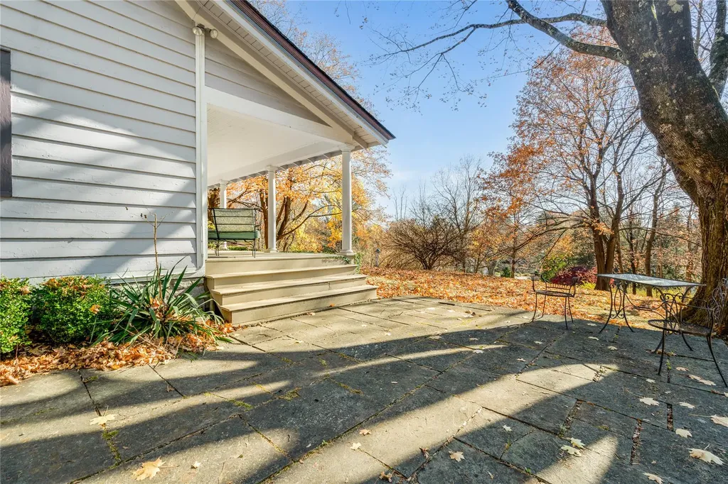 24 Sheridan Drive Pawling NY 12564